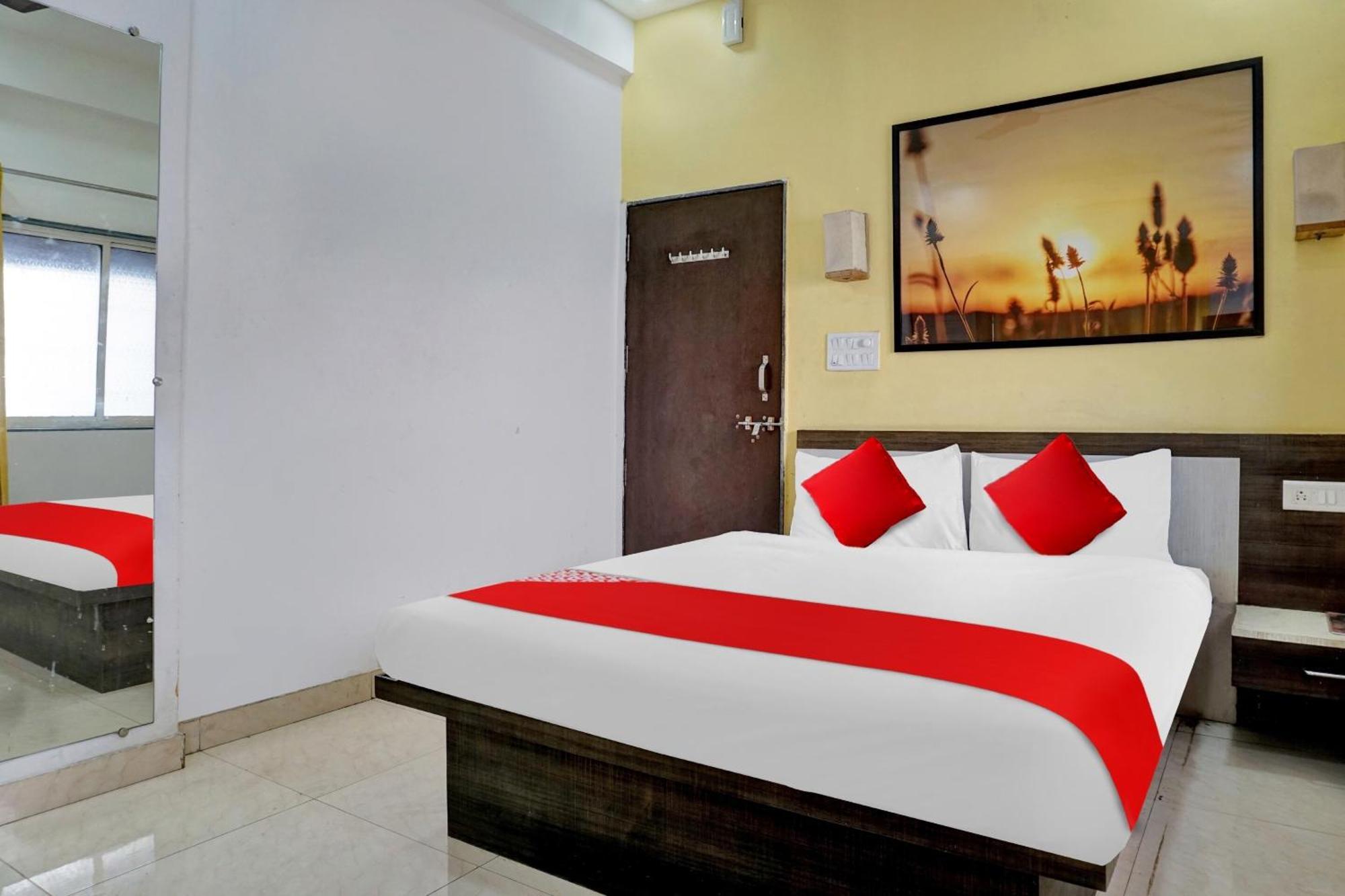 Hotel O Pimprii Stays Esterno foto